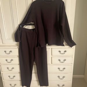 Eileen Fisher light fleece lounge pant and top. Deep garnet color